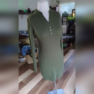 Green long sleeve dress